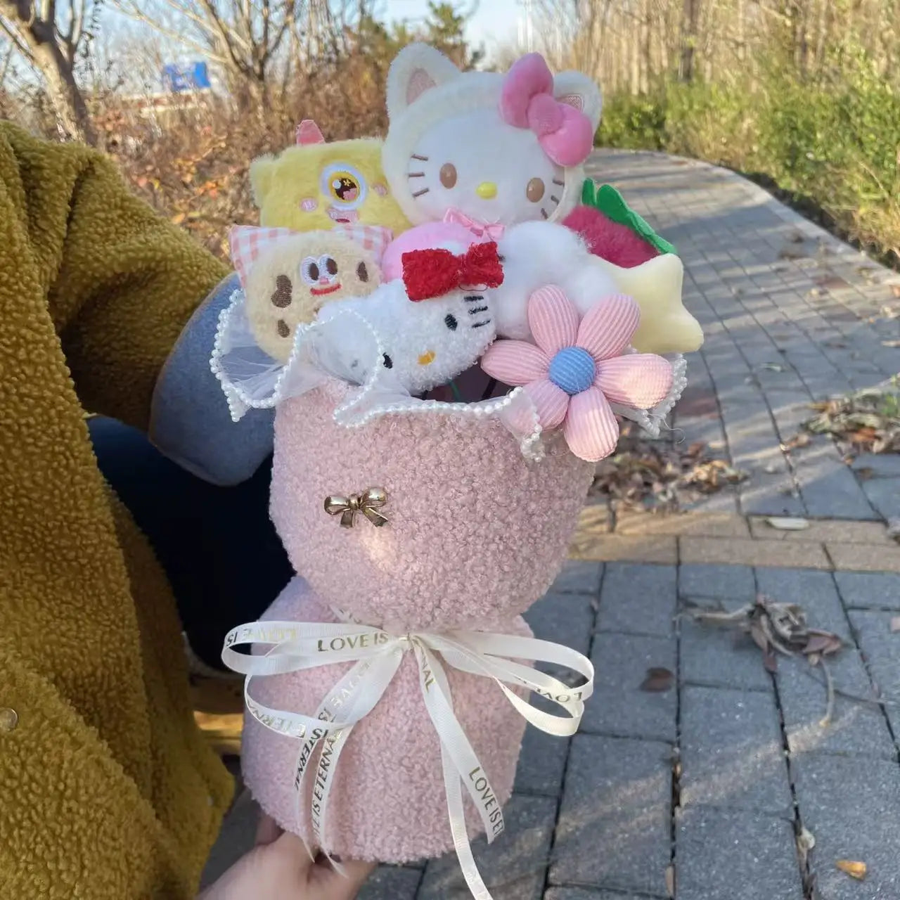 Hello Kitty Sanrio Bouquet 🩷